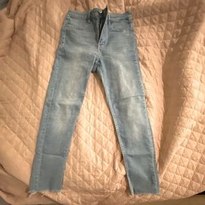 Light washed DIVIDED Jeans